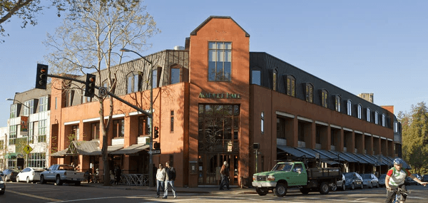 Market Hall Foods Oakland: Deliciosa comida artesanal y opciones veganas en el corazón de la ciudad