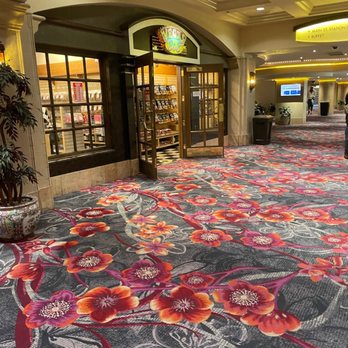 Vegas 808: Casino y vida nocturna en Las Vegas – Imágenes vibrantes