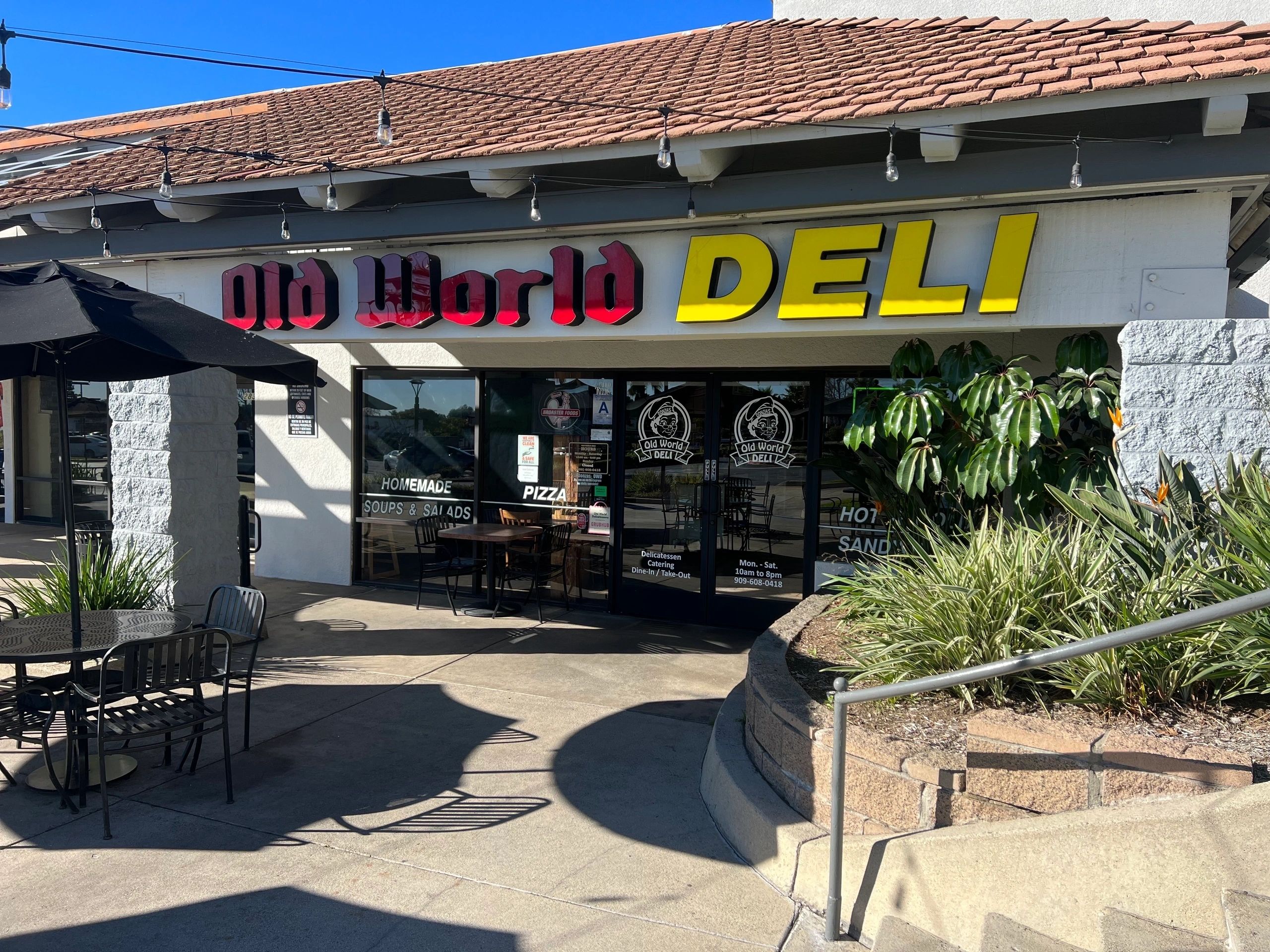 Imagen de D’Onza’s Old World Deli: Sabores auténticos y delicias tradicionales del viejo mundo