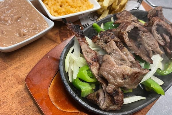 Elite Core Cuisine: platos gourmet de élite para chefs exigentes