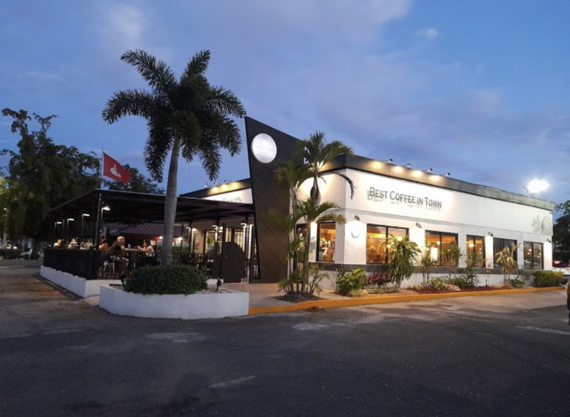 CoffeeHouse Valle Real: Café Artesanal y Ambiente Acogedor en el Corazón de la Ciudad