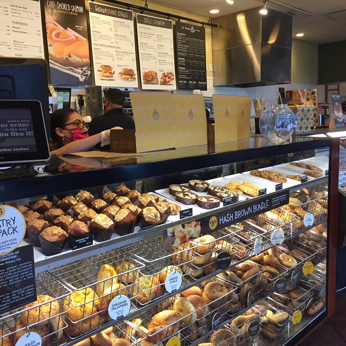 Bagels de Einstein Bros.: Deliciosos y frescos, la mejor opción para tu desayuno